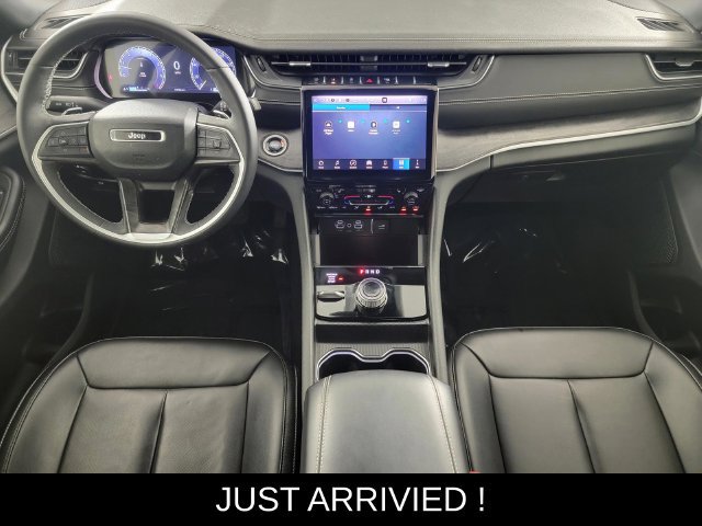 Used 2024 Jeep Grand Cherokee Limited AWD/4WD image 20
