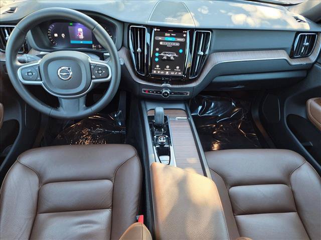 Used 2022 Volvo XC60 T8 Inscription Expression w/ Climate Package AWD/4WD image 17