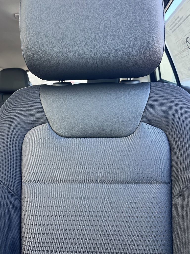 New 2026 Chevrolet Trax LT w/ Driver Confidence Package image 7