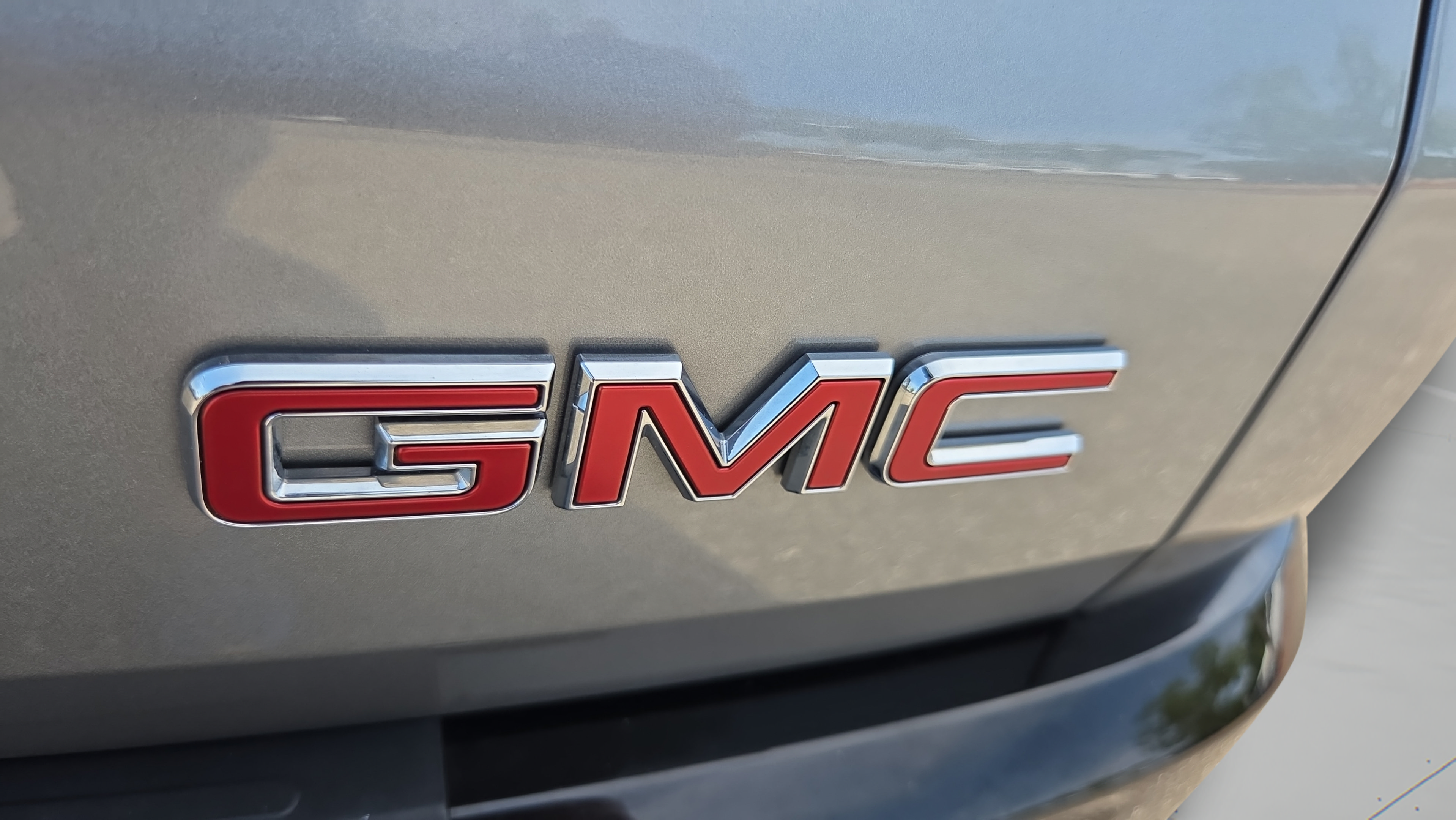Certified 2024 GMC Acadia Denali FWD image 30