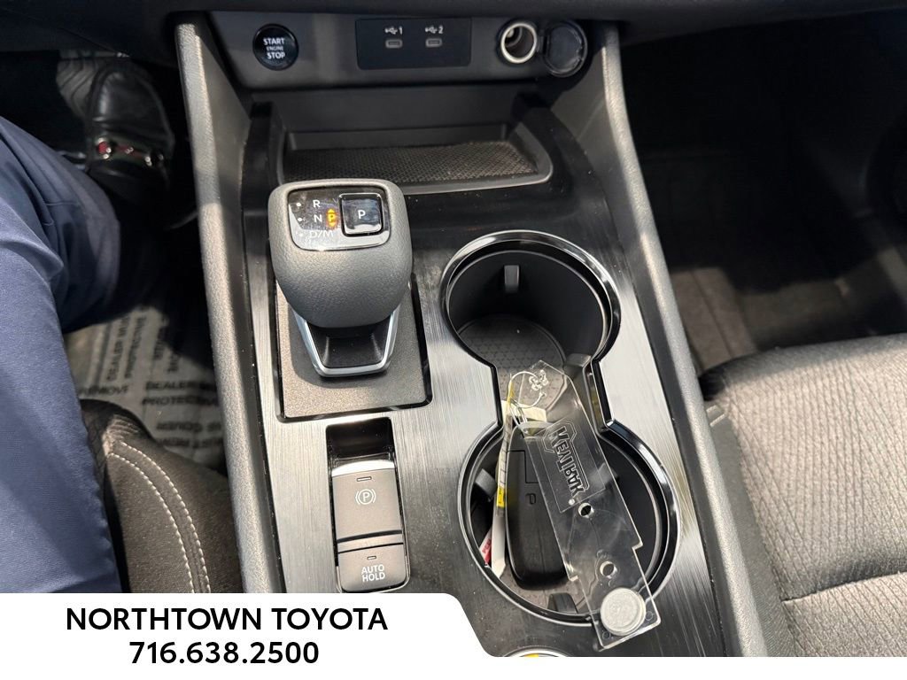 Used 2026 Nissan Rogue SV AWD/4WD image 18