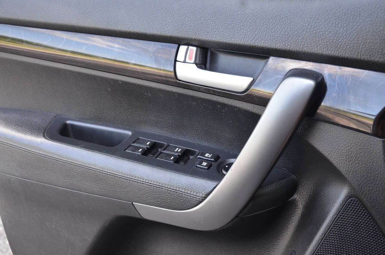 Used 2014 Kia Sorento LX FWD image 13