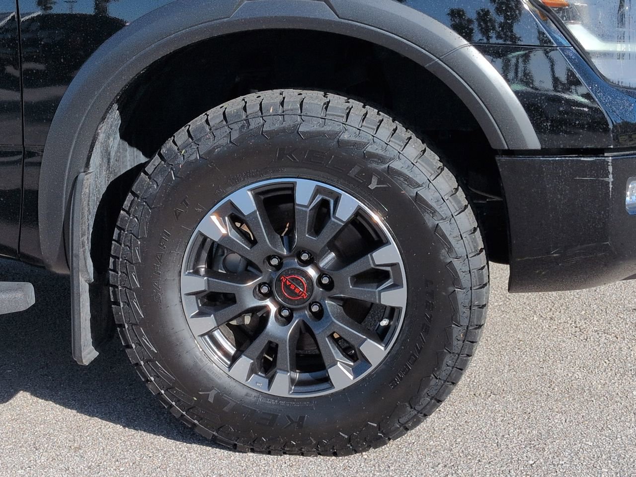Used 2024 Nissan Titan PRO-4X w/ Off Road Protection Package image 10
