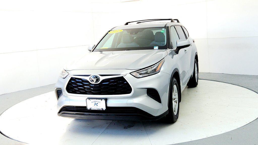Certified 2020 Toyota Highlander L AWD/4WD image 2
