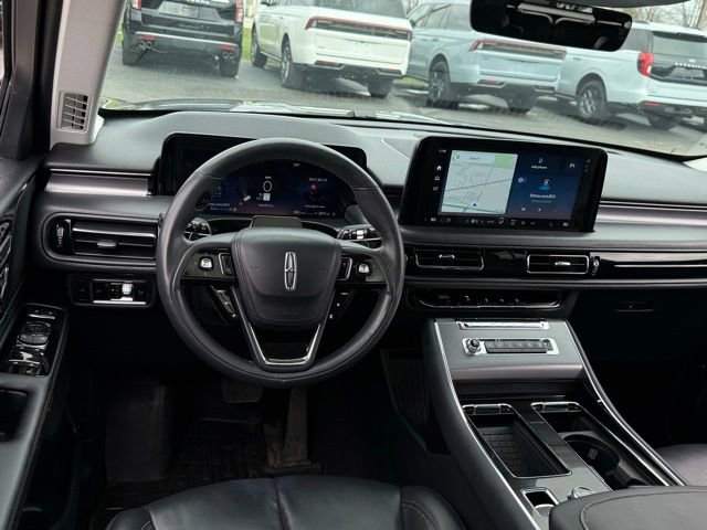 Used 2025 Lincoln Aviator AWD image 21