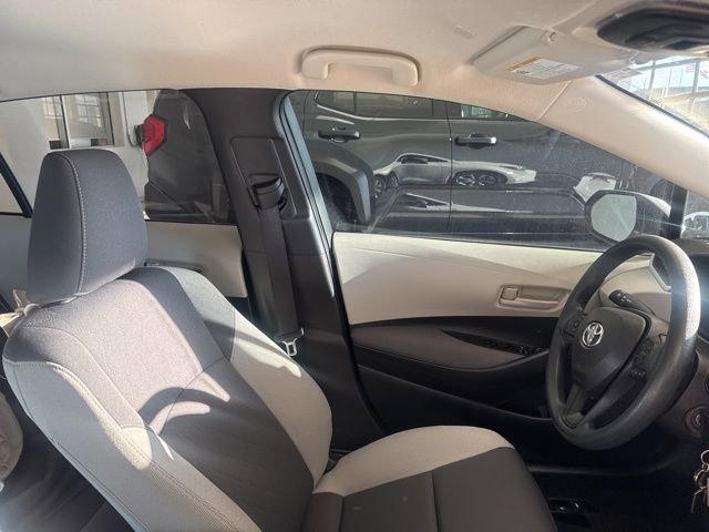 Certified 2025 Toyota Corolla LE image 9