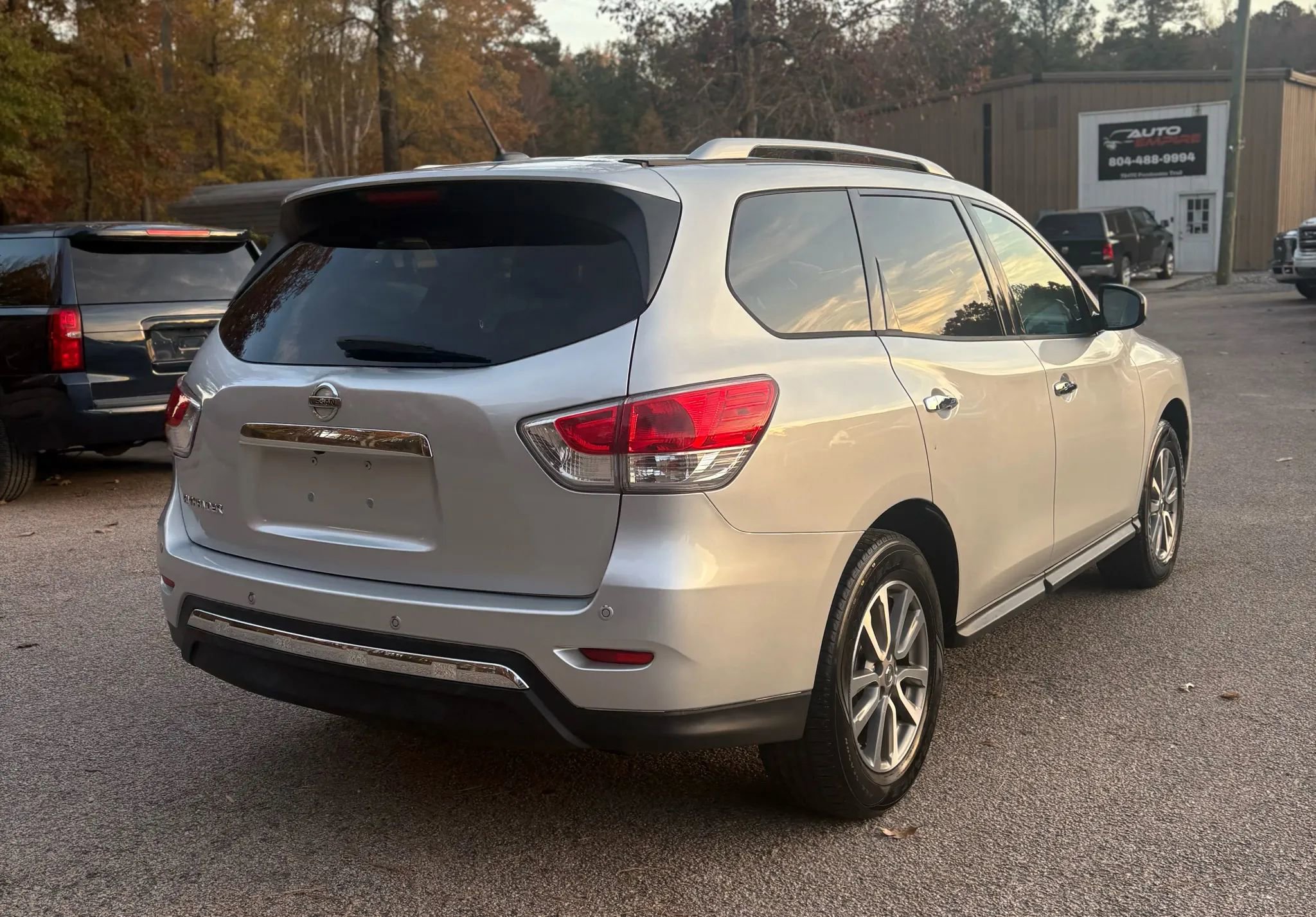 Used 2013 Nissan Pathfinder SV image 44