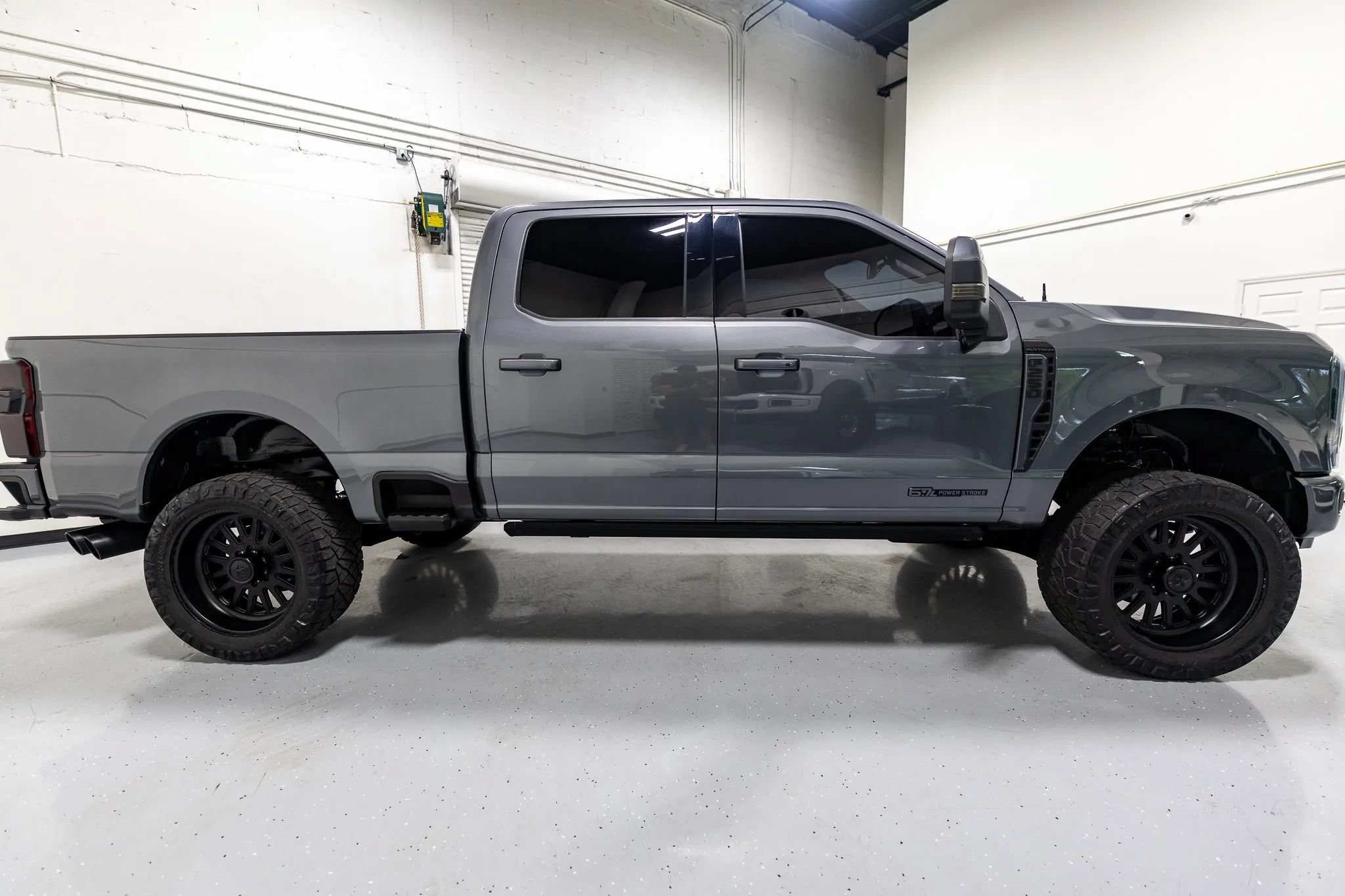 Used 2024 Ford F250 Platinum AWD/4WD image 27