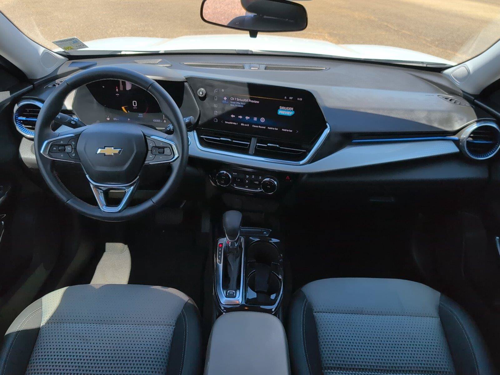 Certified 2025 Chevrolet Trax LT w/ Driver Confidence Package FWD image 21