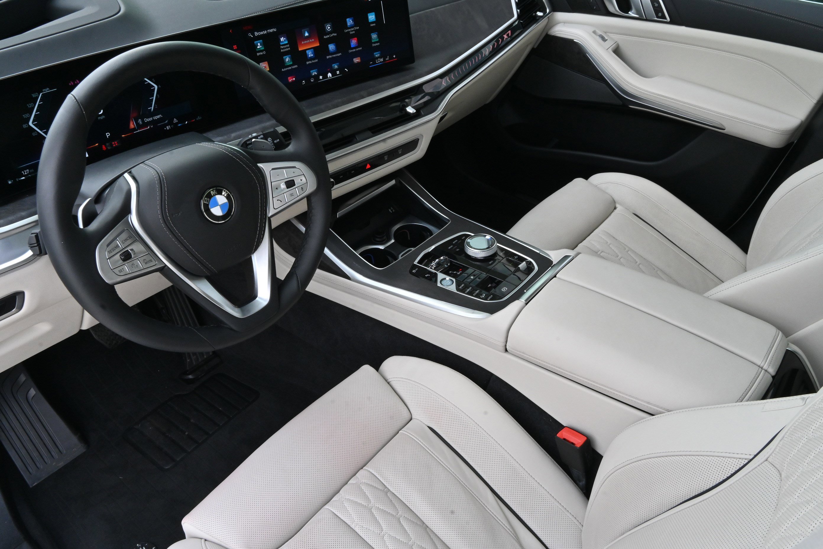 Certified 2025 BMW X7 xDrive40i w/ Executive Package image 15