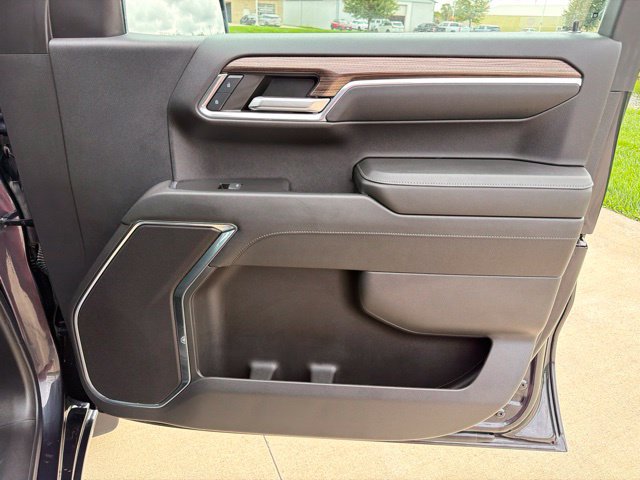 Used 2024 Chevrolet Silverado 1500 LT AWD/4WD image 39