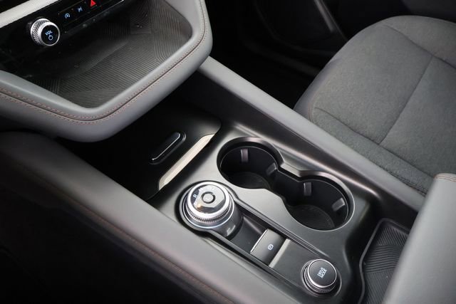 Used 2025 Ford Explorer Active RWD image 27