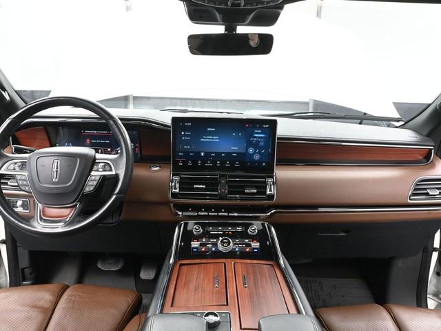 Used 2023 Lincoln Navigator L Reserve w/ Equipment Group 201A image 26