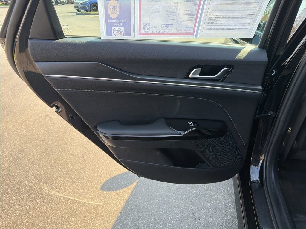 Used 2025 Kia K5 GT-Line w/ GT-Line Premium Package FWD image 15