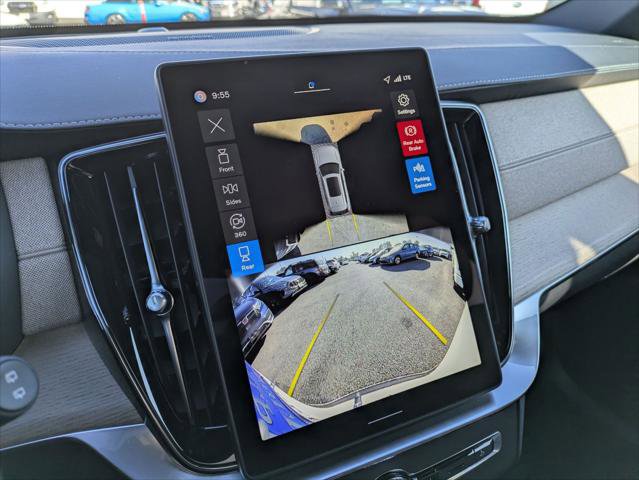 New 2026 Volvo XC90 B6 Plus w/ Protection Package Premier image 9