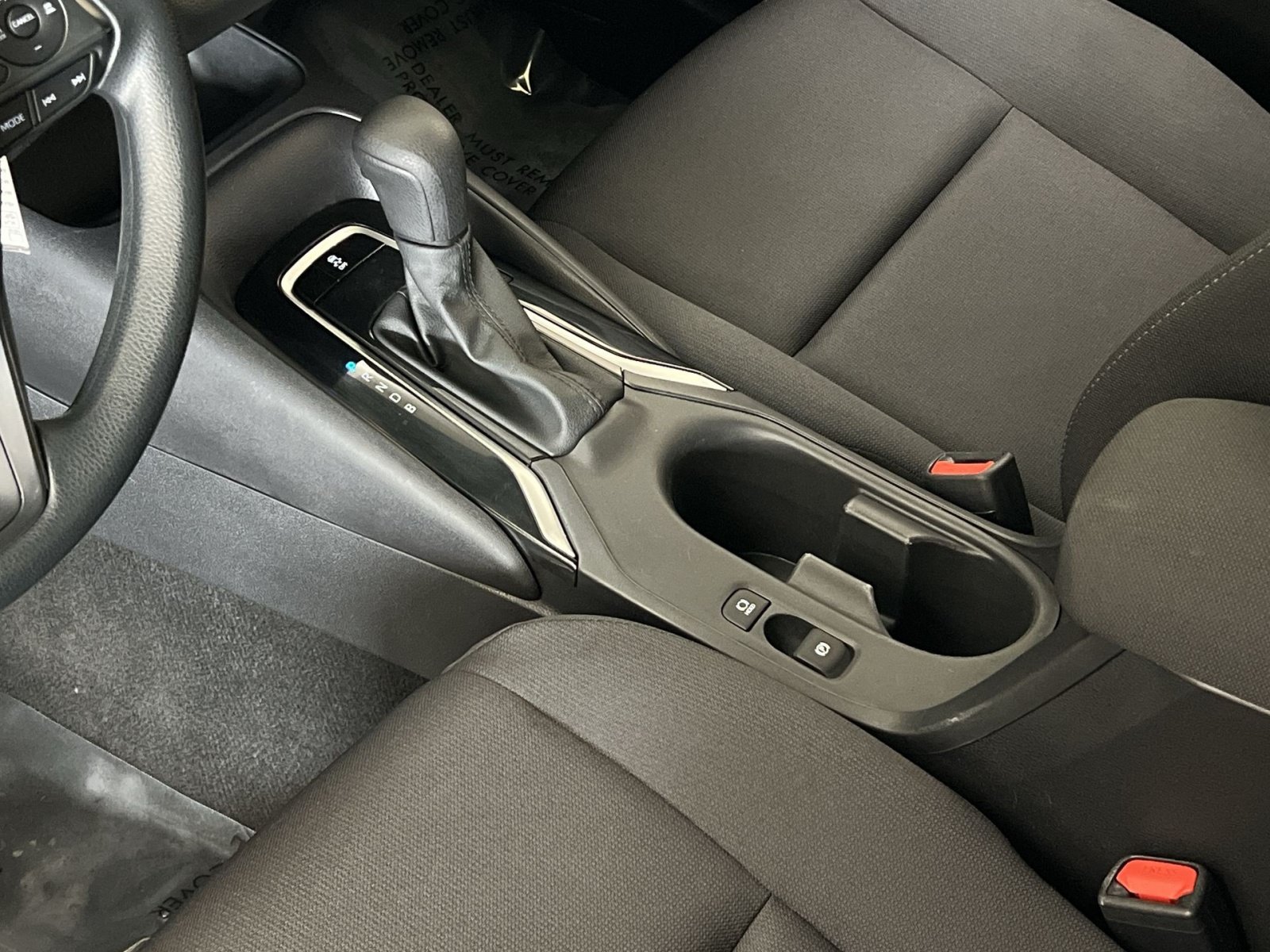 Used 2025 Toyota Corolla LE FWD image 33
