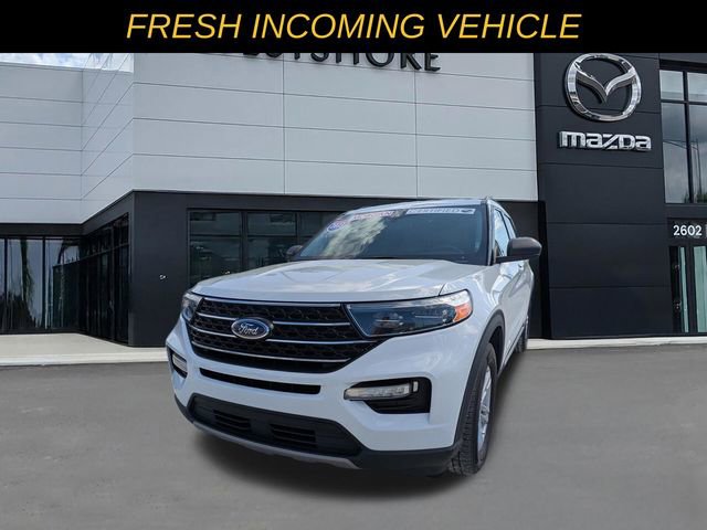 Used 2023 Ford Explorer XLT w/ Equipment Group 202A RWD image 6