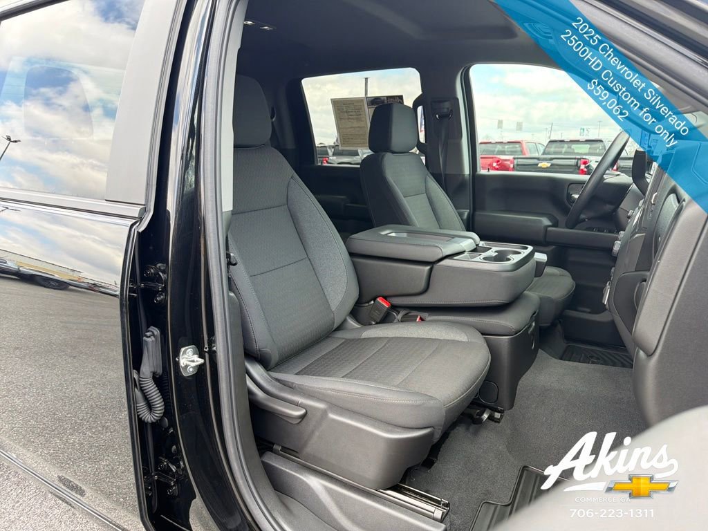 Used 2025 Chevrolet Silverado 2500 Custom w/ Custom Value Package image 20