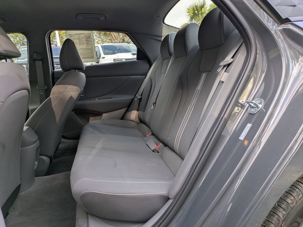 Used 2024 Hyundai Elantra SEL image 13