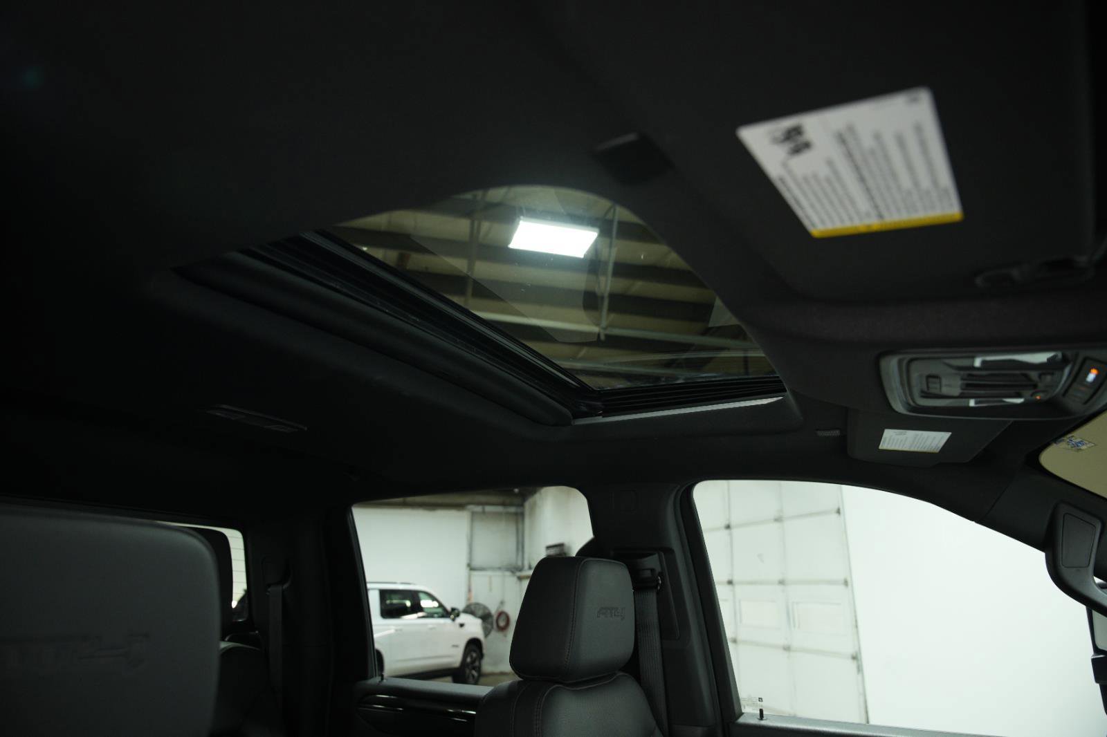 Used 2024 GMC Sierra 2500 AT4 w/ AT4 Premium Plus Package image 20