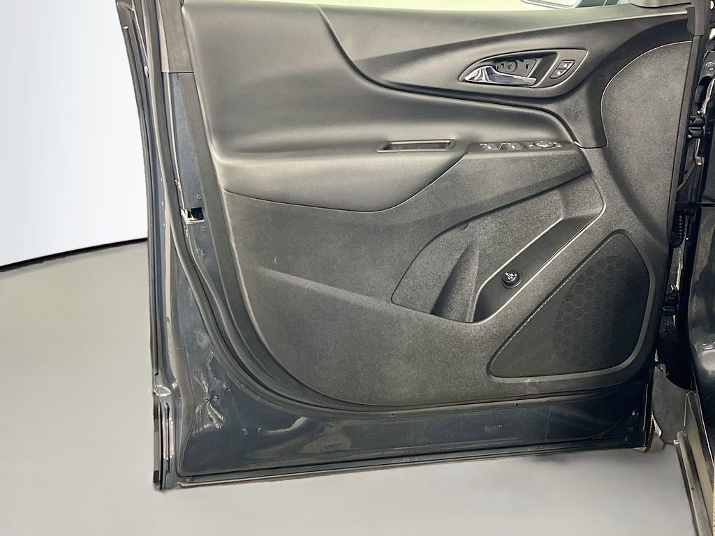 Used 2023 Chevrolet Equinox LT image 17