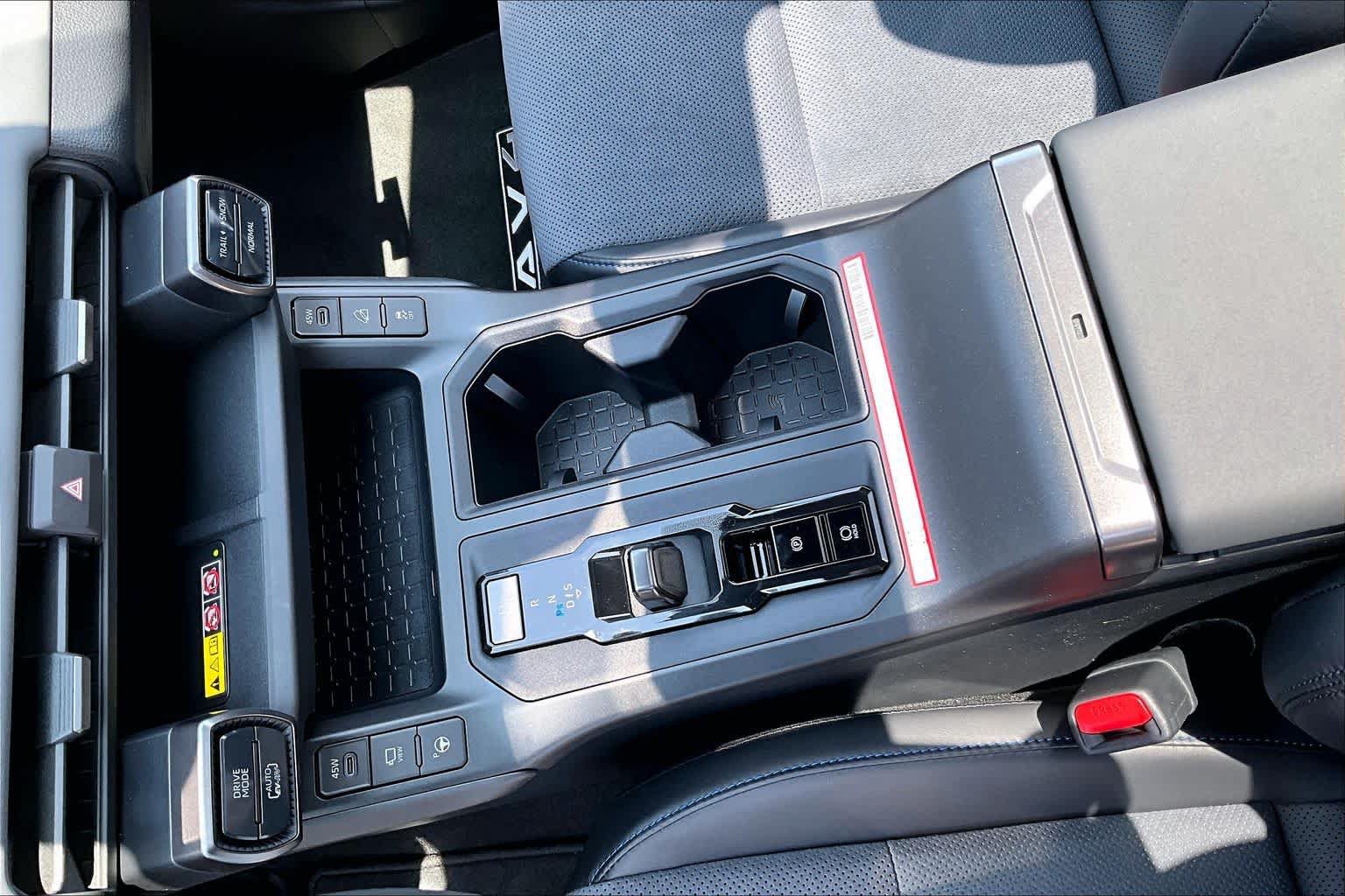 New 2026 Toyota RAV4 XSE AWD/4WD image 7