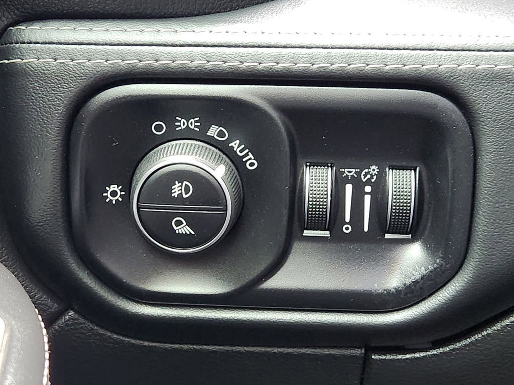 Used 2022 RAM 3500 Limited image 24