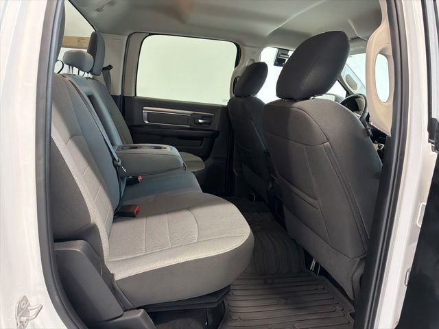 Used 2022 RAM 1500 Classic SLT w/ Protection Group AWD/4WD image 29
