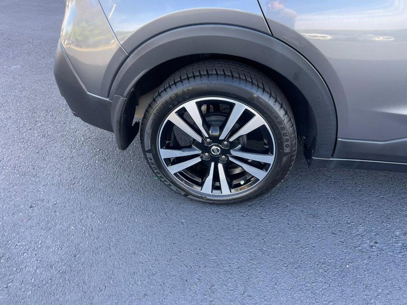 Used 2019 Nissan Kicks SR w/ SR Premium Package FWD image 8