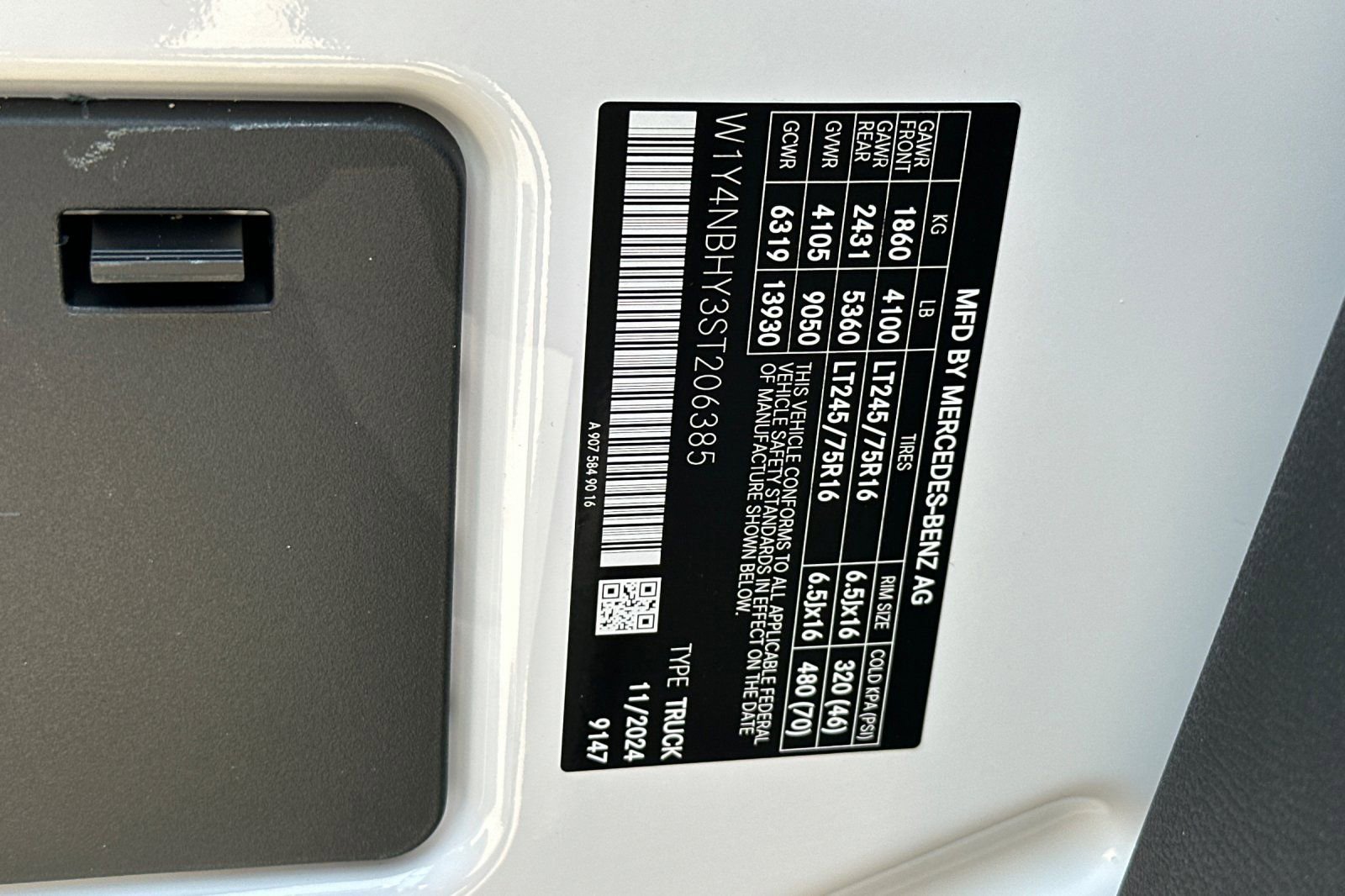 New 2025 Mercedes-Benz Sprinter 2500 image 22