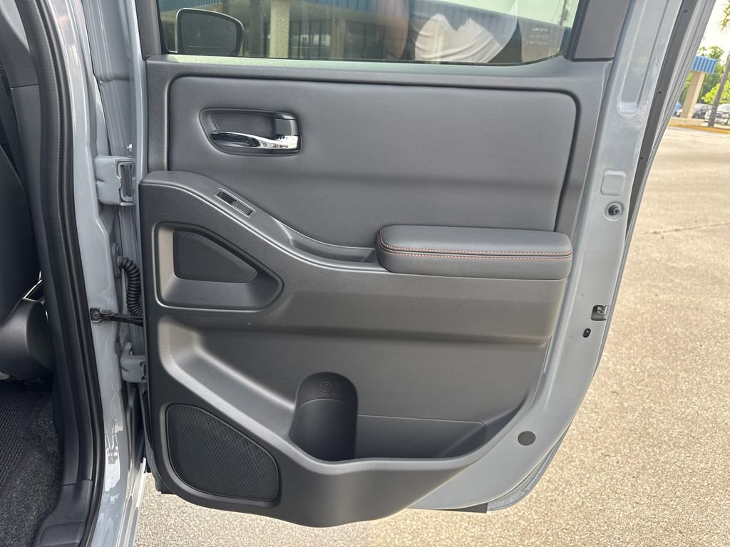 Used 2024 Nissan Frontier Pro-X w/ Pro Premium Package RWD image 16