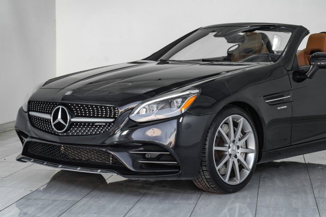 Used 2017 Mercedes-Benz SLC 43 AMG image 52
