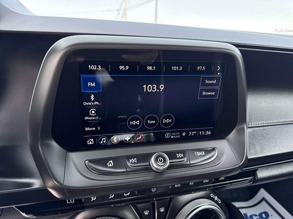 Used 2021 Chevrolet Camaro LT w/ Technology Package RWD image 16