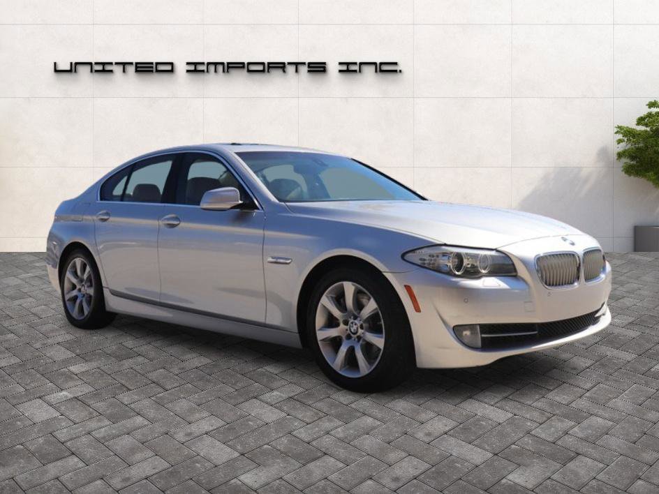 Used 2011 BMW 550i Sedan image 8
