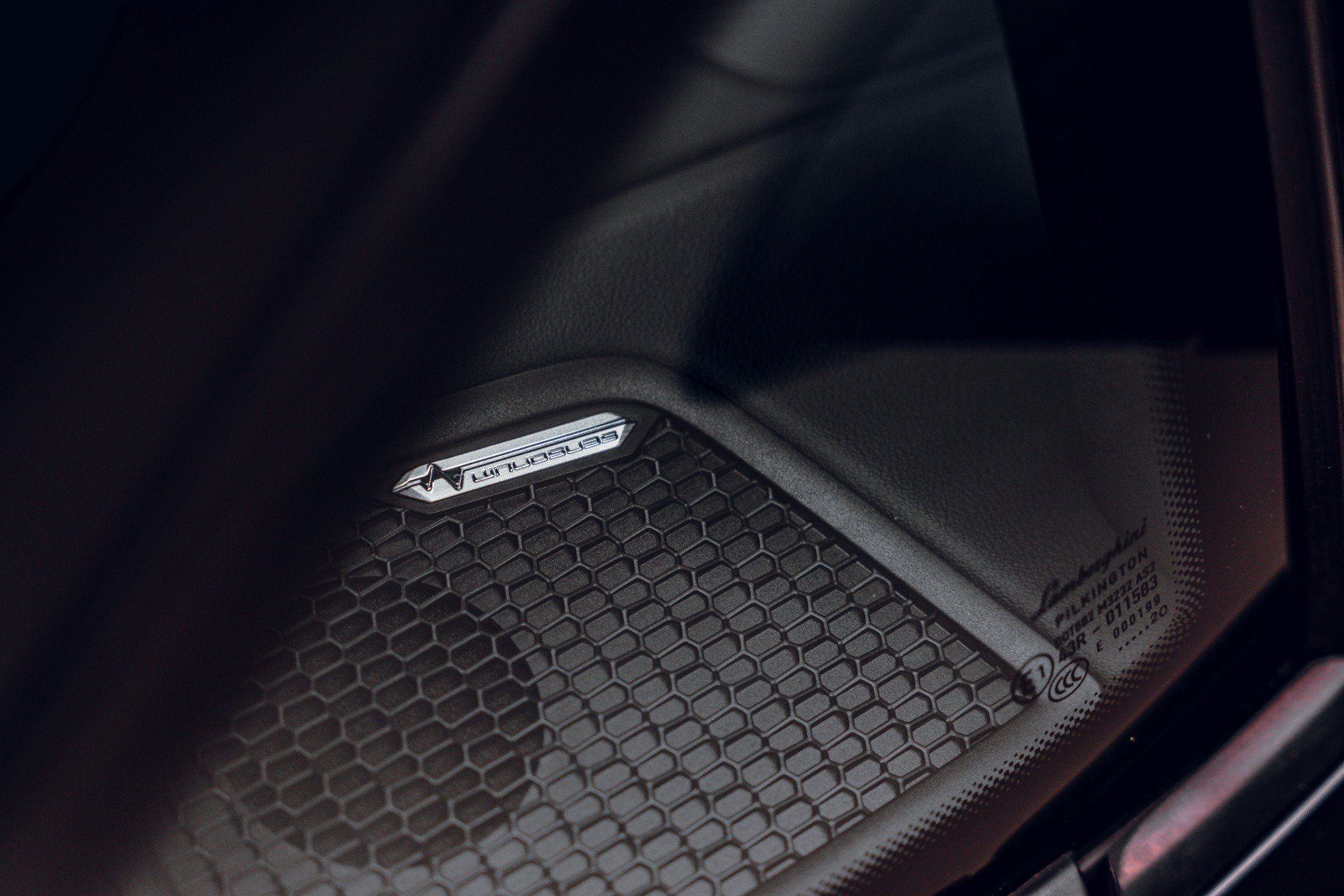 Used 2021 Lamborghini Huracan EVO RWD image 49