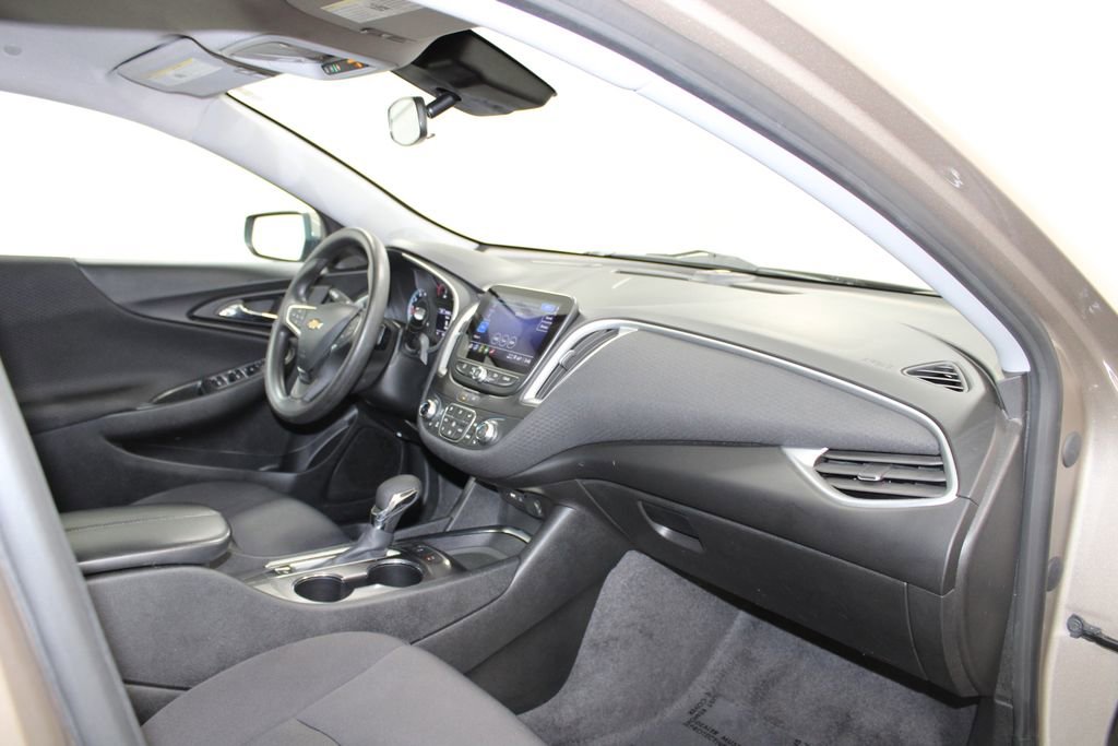 Used 2024 Chevrolet Malibu LT image 26