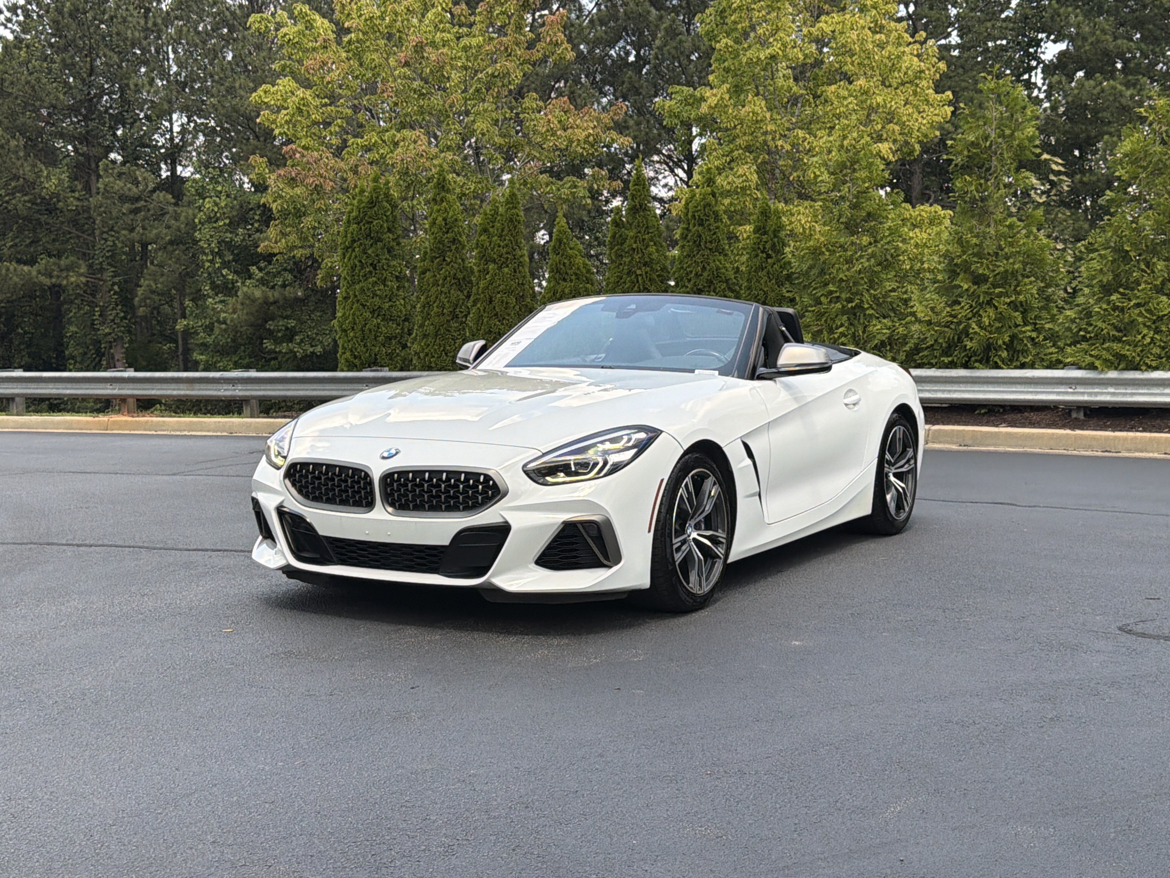 Used 2022 BMW Z4 M40i RWD image 11
