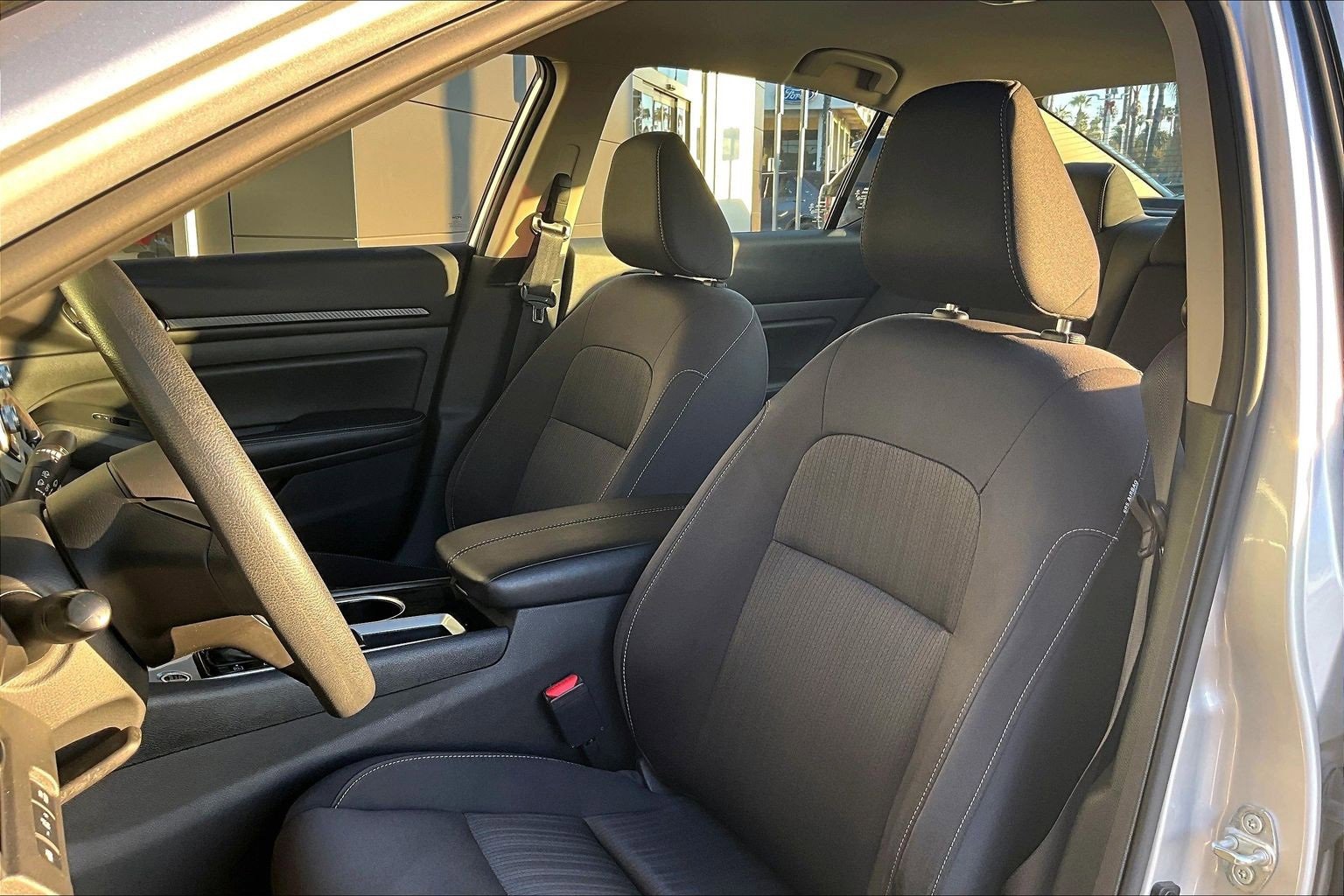 Used 2024 Nissan Altima 2.5 SV image 25