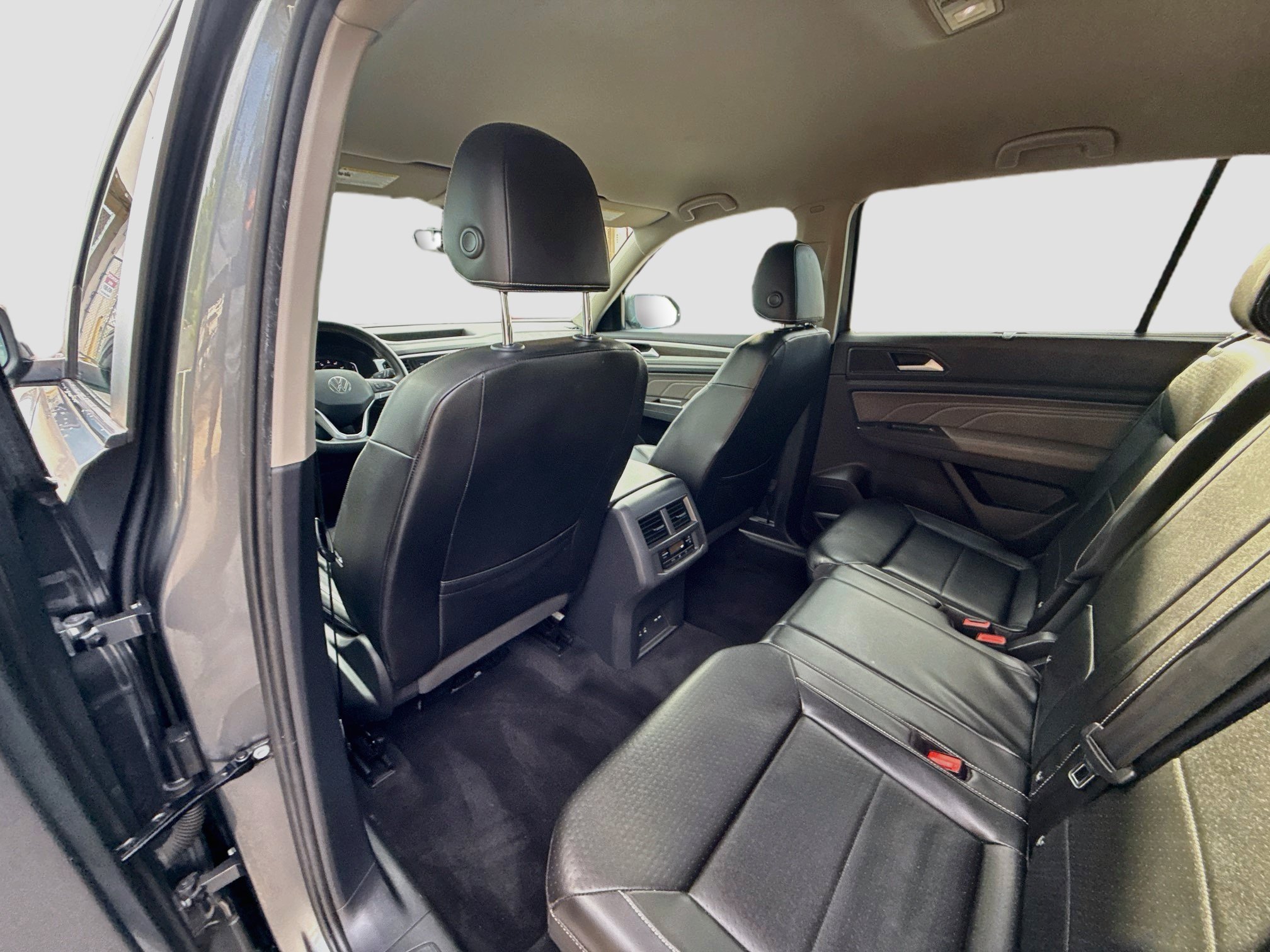 Used 2022 Volkswagen Atlas SE FWD image 24