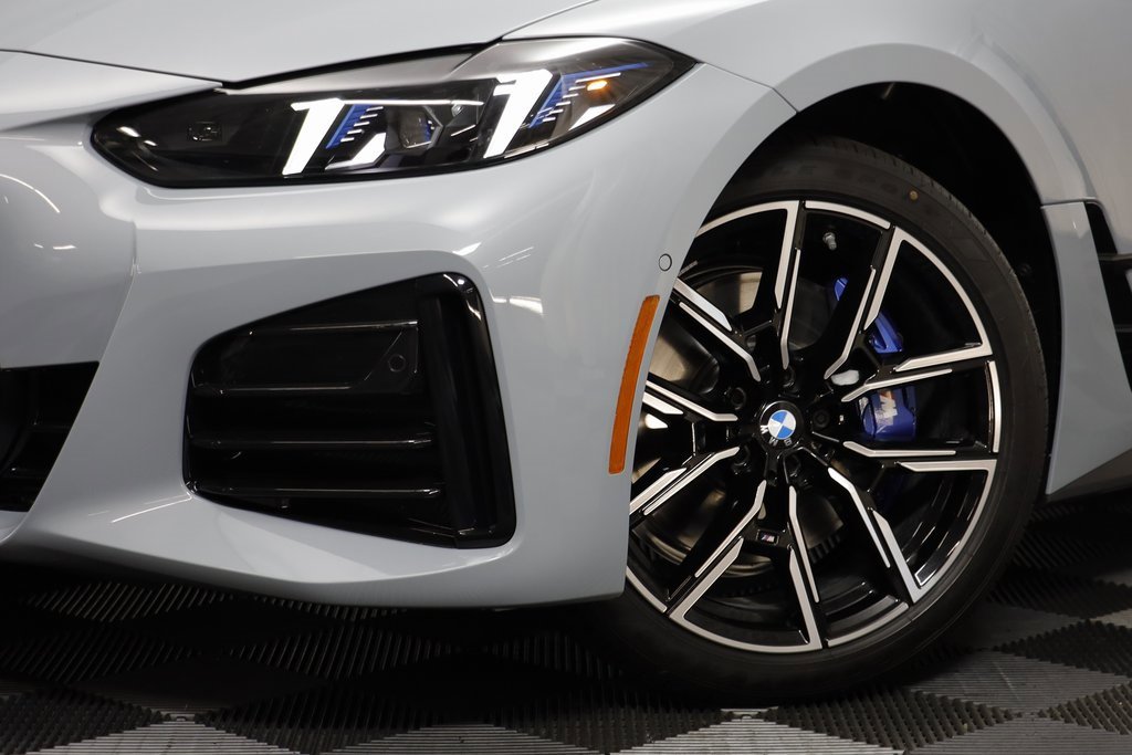 New 2026 BMW 430i xDrive w/ M Sport Package image 3
