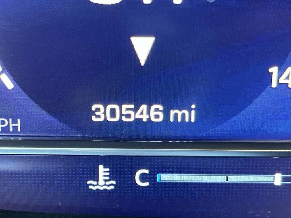 Used 2024 Chevrolet Suburban RST w/ Luxury Package image 23