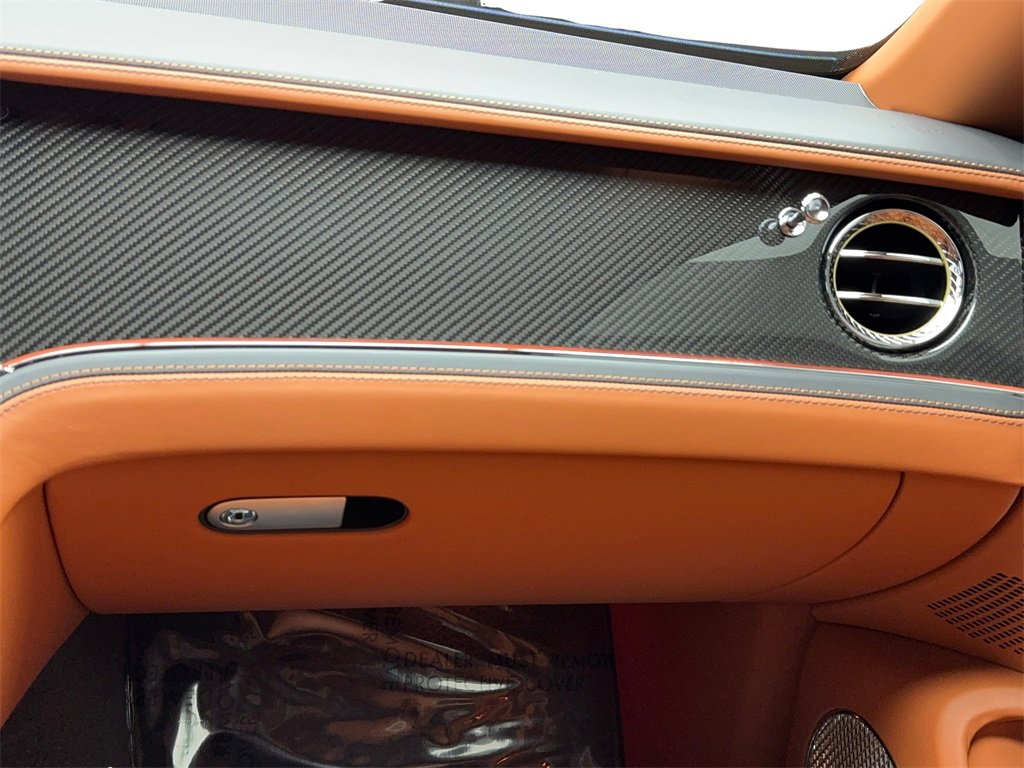 Used 2022 Bentley Flying Spur W12 image 21
