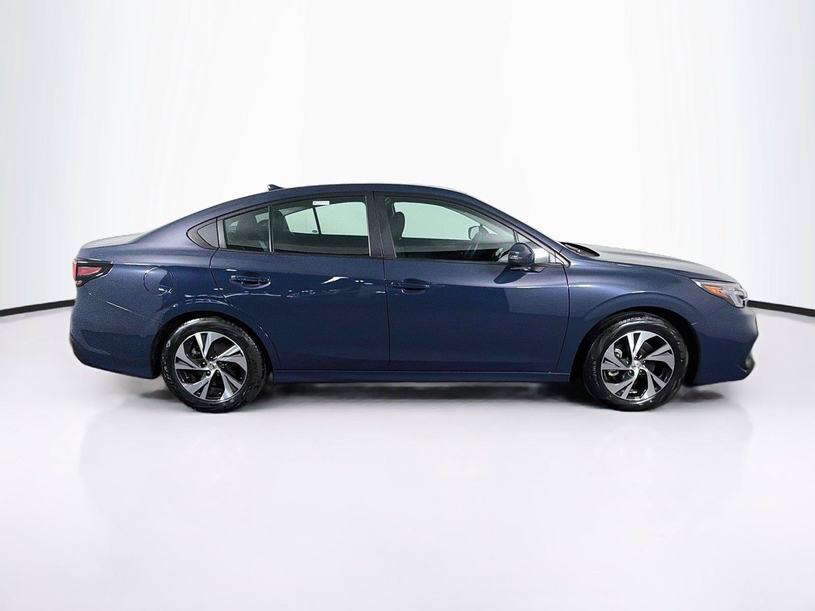 Used 2025 Subaru Legacy Premium AWD/4WD image 12