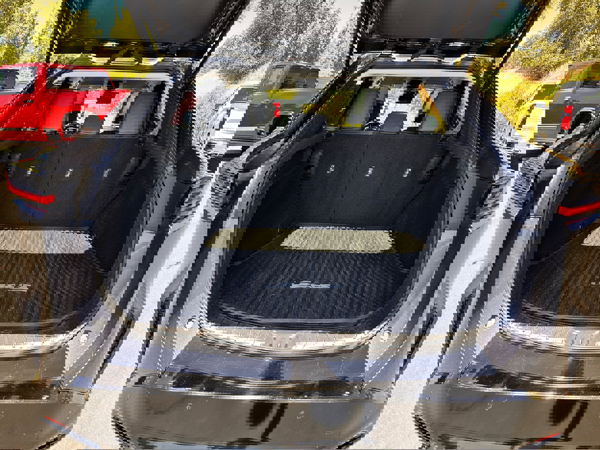 Used 2023 Lexus RZ 450e Premium image 9