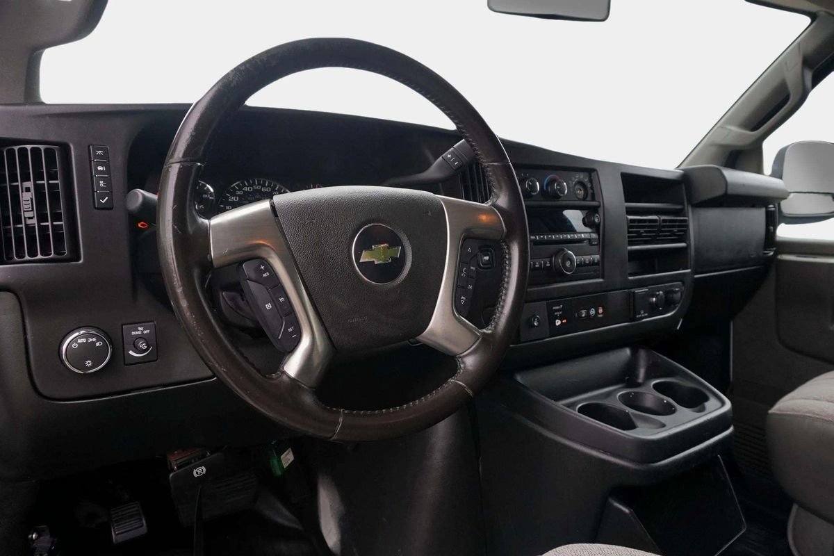 Used 2018 Chevrolet Express 3500 Extended w/ Driver Convenience Package image 16