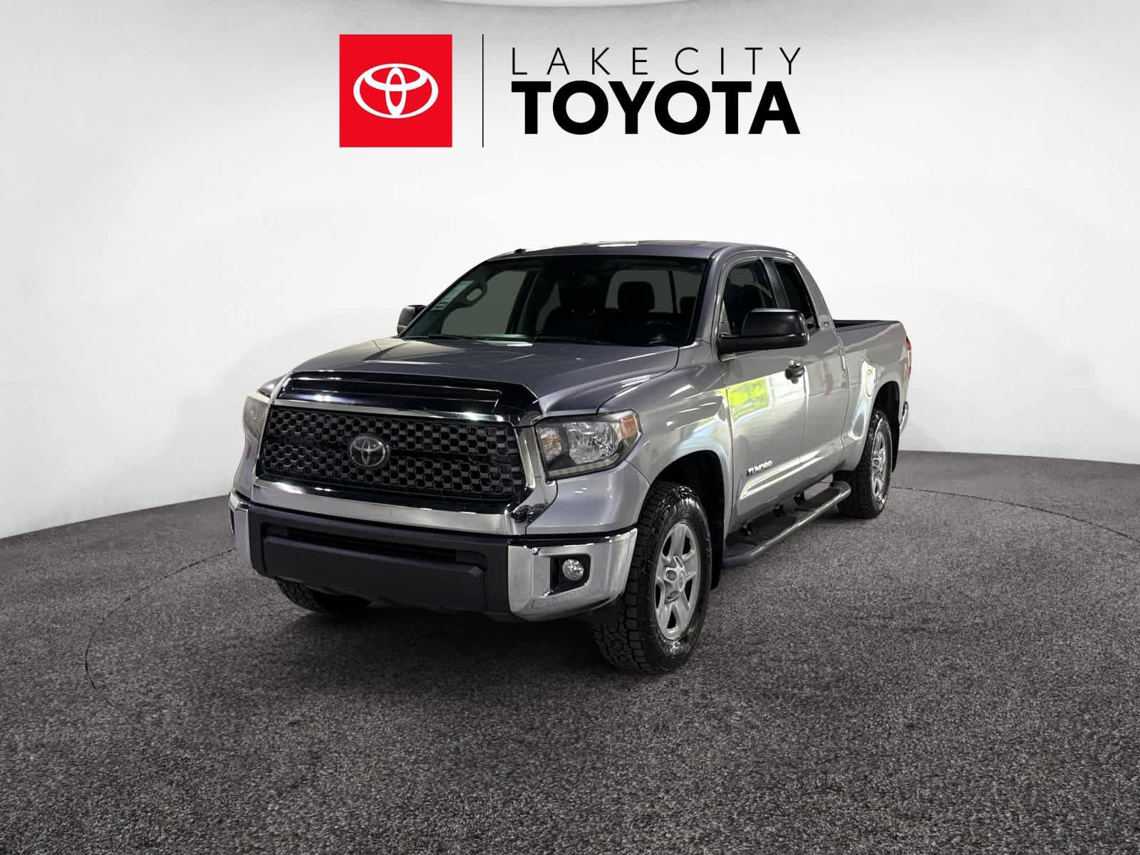 Used 2018 Toyota Tundra SR5 w/ SR5 Upgrade Package