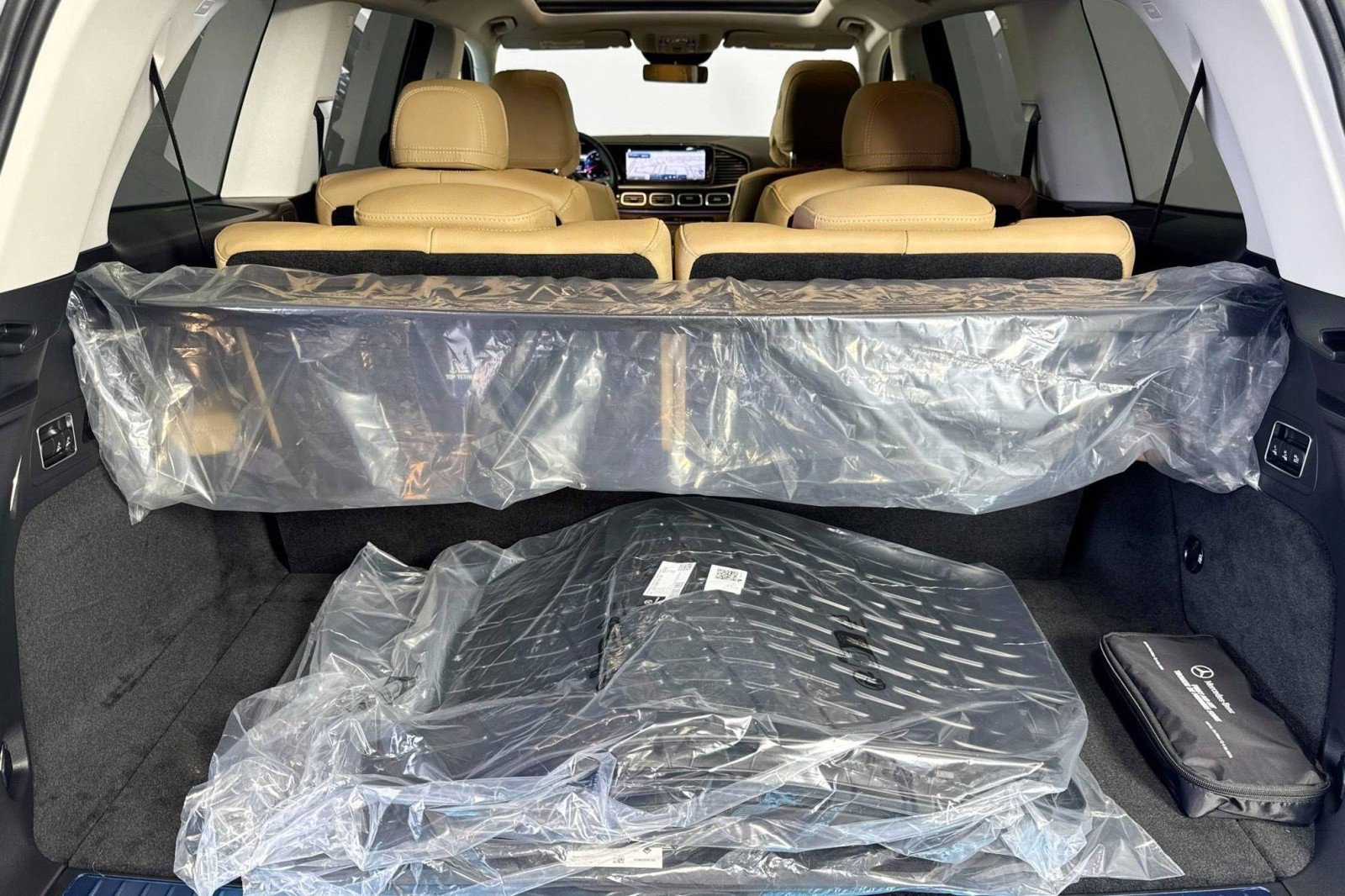 New 2026 Mercedes-Benz GLS 450 4MATIC image 24