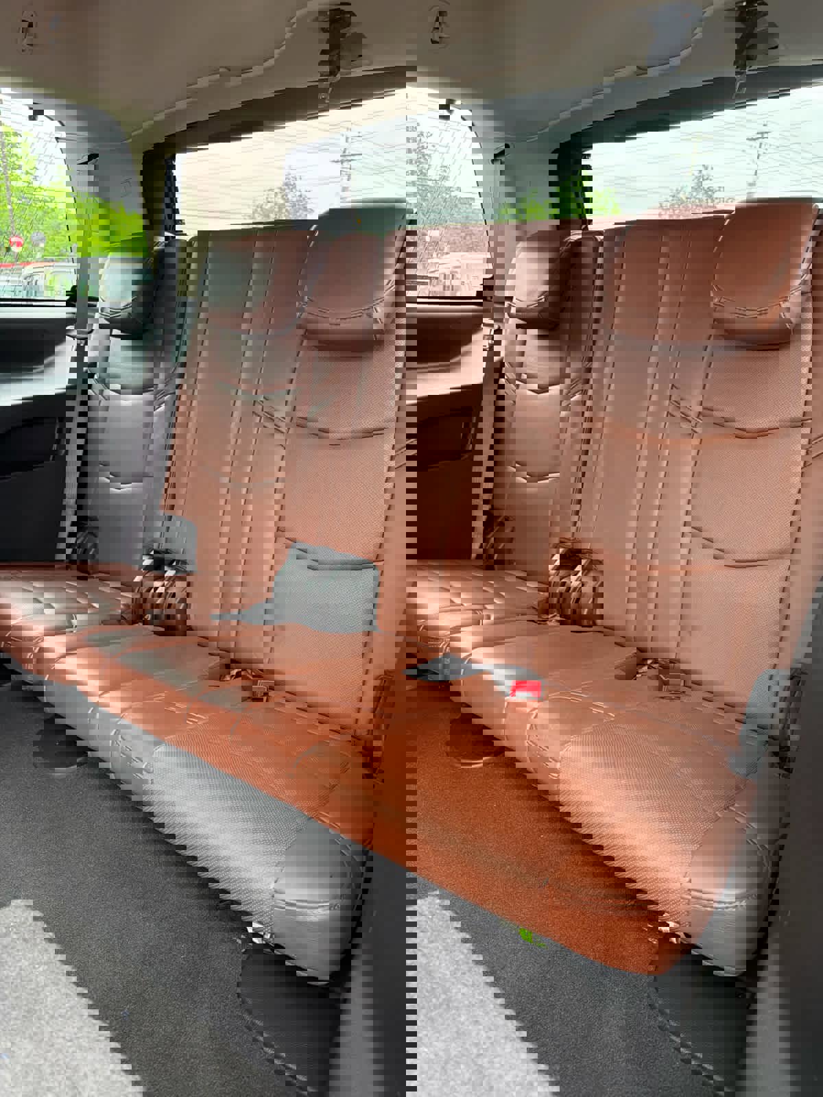 Used 2017 Cadillac Escalade Premium Luxury RWD image 12