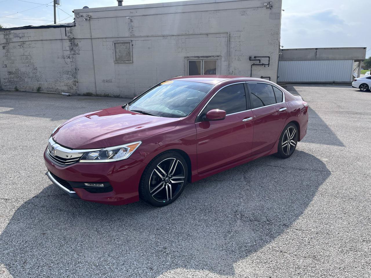 Used 2017 Honda Accord Sport image 7