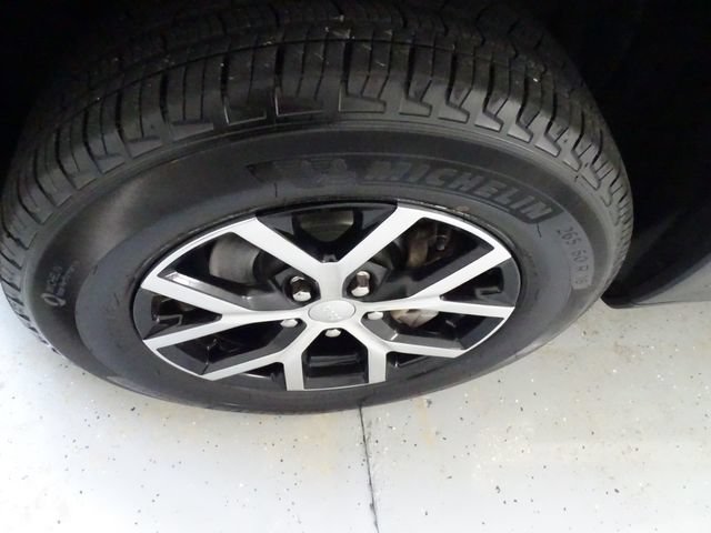 Certified 2025 Jeep Grand Cherokee Limited w/ Luxury Tech Group II AWD/4WD image 29